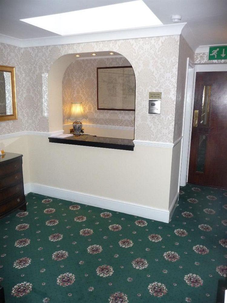 The Emsworth Hotel Exterior photo
