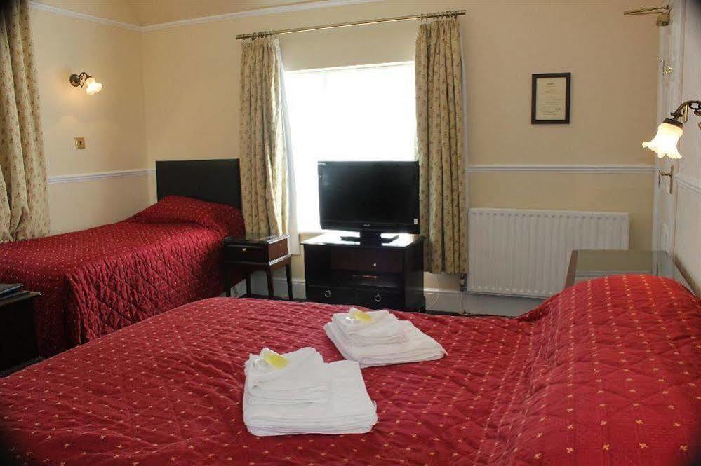 The Emsworth Hotel Exterior photo